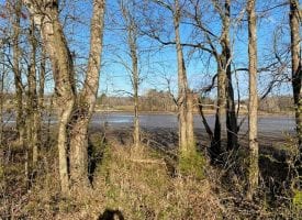 6.79+/-acres located on the Tennessee River.