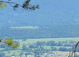 40.75+/-acres with incredible views of the Sequatchie Valley.