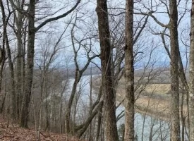 5.68+/-acres located on the Tennessee River