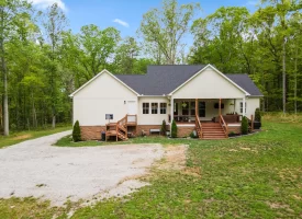 SOLD!! Your dream of living in a gorgeous 5 bedroom 2 1/2 bath home on the Cumberland Plateau