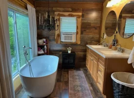 89.5+/-acres Unrestricted with Hunting Cabin