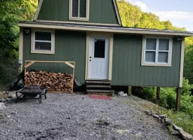 89.5+/-acres Unrestricted with Hunting Cabin