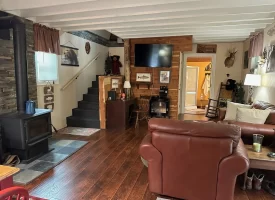 89.5+/-acres Unrestricted with Hunting Cabin