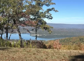 Discover 3.47+/- acres of beautiful, wooded land in the desirable Sequatchie Point