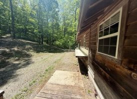 132.84+/-acres, with Rustic Hunting cabin that offers the ultimate private retreat in the mountains of Pikeville TN