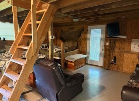 132.84+/-acres, with Rustic Hunting cabin that offers the ultimate private retreat in the mountains of Pikeville TN