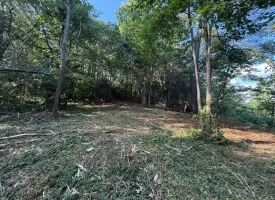 Stunning 2.5+/-acre unrestricted property on Middle Ridge Road in Beersheba Springs, TN