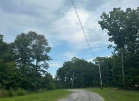 1.23+/-acres wooded lot located in the gated community of Sequatchie Point.