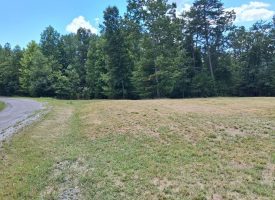 5.38+/-acres Offering stunning, pristine bluff views