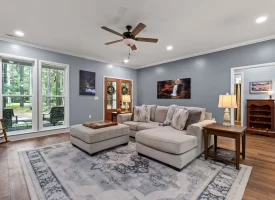 Beautiful custom-built home Nestled within the desirable Ridges at Franklin Forest