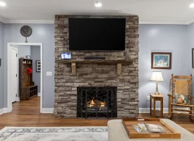 Beautiful custom-built home Nestled within the desirable Ridges at Franklin Forest