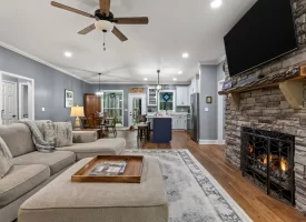Beautiful custom-built home Nestled within the desirable Ridges at Franklin Forest