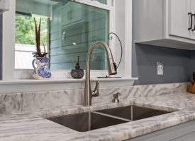 Beautiful custom-built home Nestled within the desirable Ridges at Franklin Forest