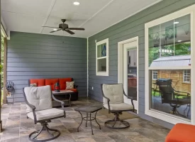 Beautiful custom-built home Nestled within the desirable Ridges at Franklin Forest