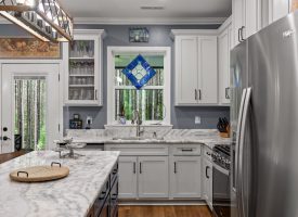 Beautiful custom-built home Nestled within the desirable Ridges at Franklin Forest
