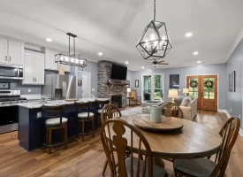Beautiful custom-built home Nestled within the desirable Ridges at Franklin Forest